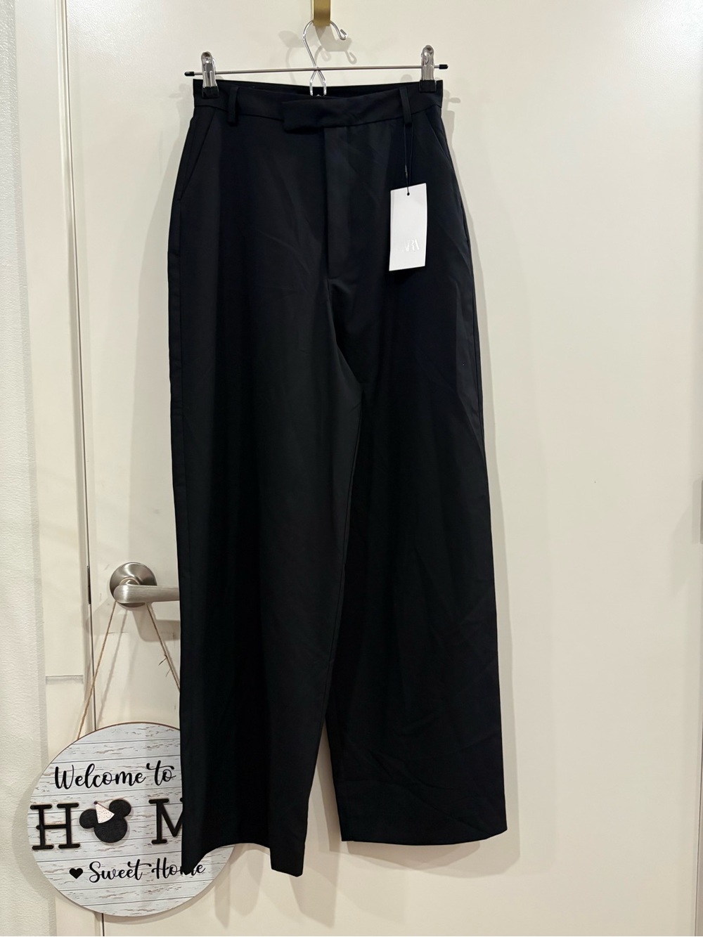 ZARA Woman’s Black Wide-Leg dress-Pants